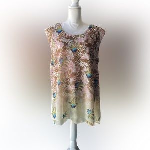 Cabi #5216 Tropical Floral Layered Parlor Top